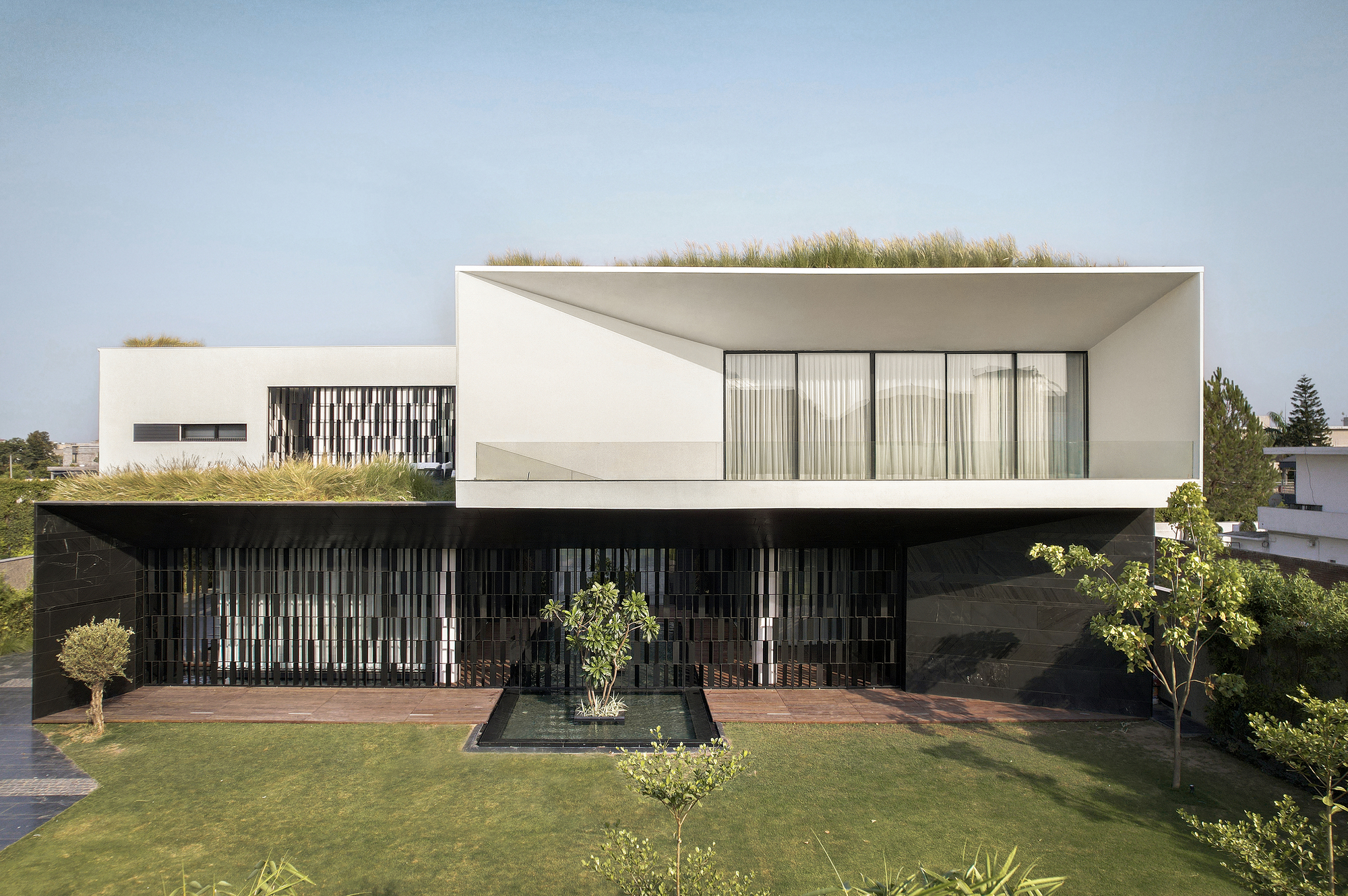Minimalist House Exterior Design